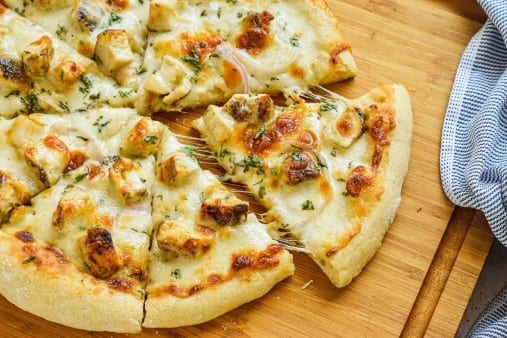 Chicken Alfredo Pizza - Large 15".