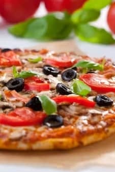 Deluxe Pizza - Medium 12".